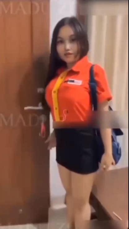 bokep ngentot teman|Bokep Indo Ngentot Teman Kakak Cantik Pegawai Alfamart